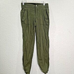 Athleta Headlands Hybrid Cargo Jogger Women 0 Olive Green Stretch Hiking Utility